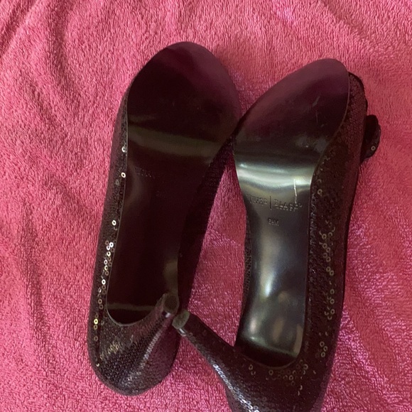 WHBM Black Peep toe heels - Picture 3 of 5